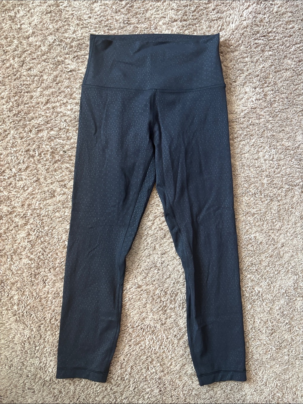 lululemon Black Dot Textured High-Waist Cropped Leggings with Front Pocket